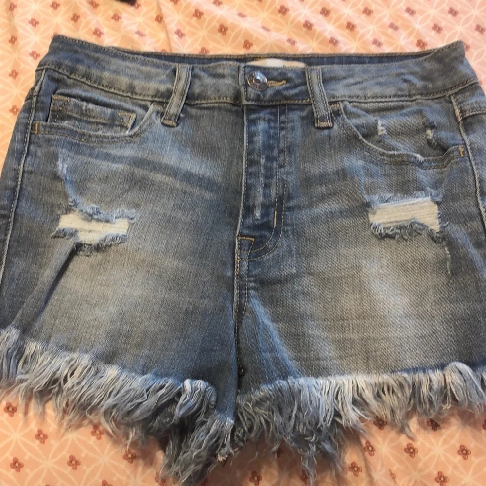 KLIQUE  B 25 GUC blue jean  shorts